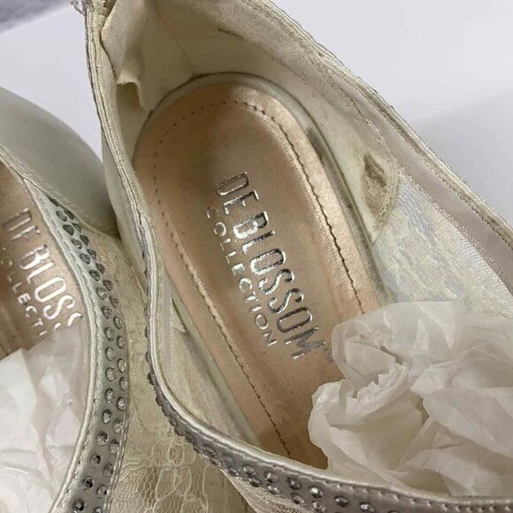 De Blossom YAEL-9 Heels Womens 8.5 White Lace Bedazzled Bling Peep Toe Wedding - Picture 7 of 9